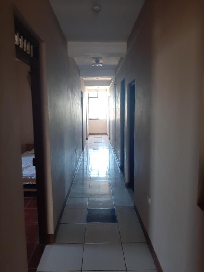 Hotel Hospedaje El Emperador Pucallpa Esterno foto