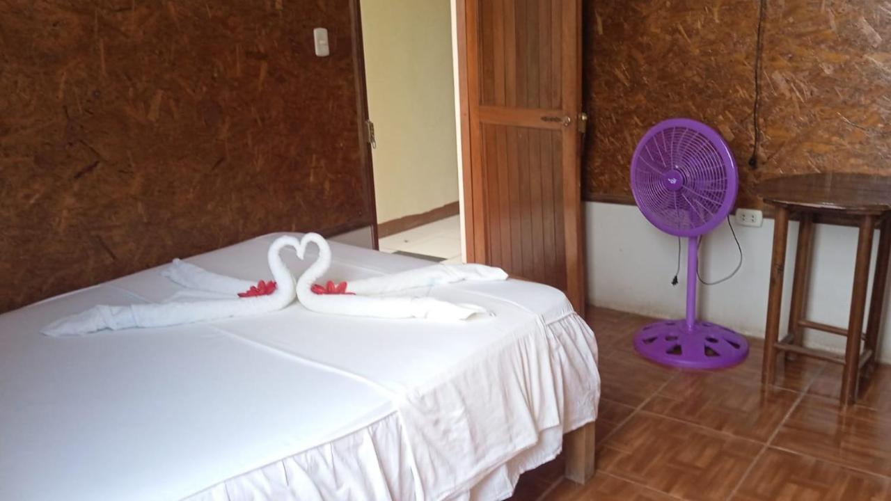 Hotel Hospedaje El Emperador Pucallpa Esterno foto