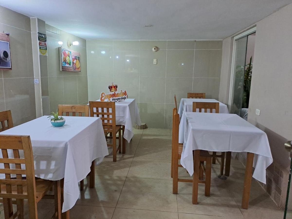 Hotel Hospedaje El Emperador Pucallpa Esterno foto