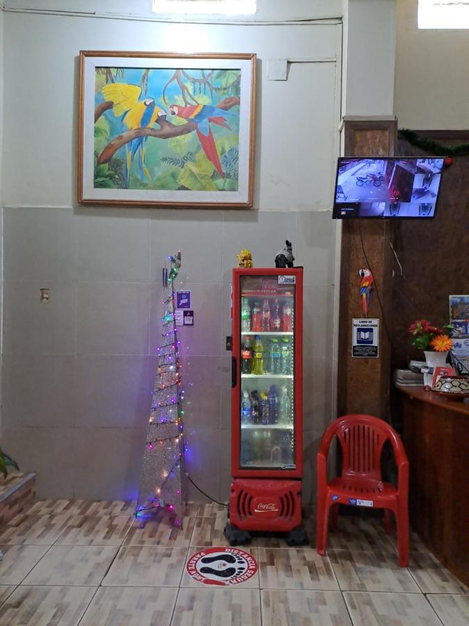 Hotel Hospedaje El Emperador Pucallpa Esterno foto