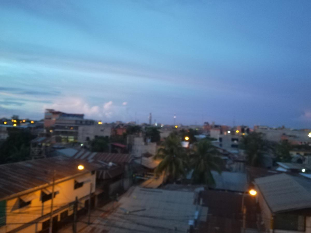 Hotel Hospedaje El Emperador Pucallpa Esterno foto