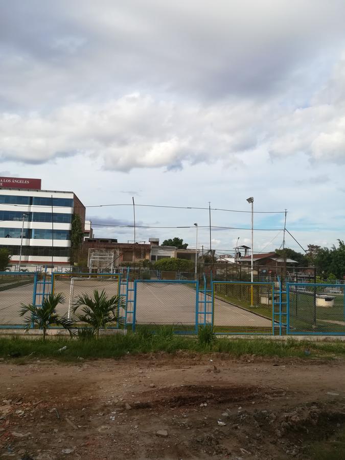 Hotel Hospedaje El Emperador Pucallpa Esterno foto