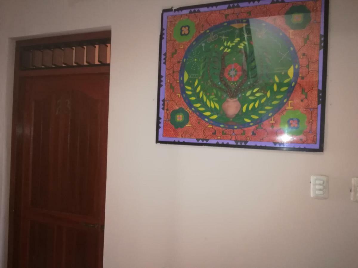 Hotel Hospedaje El Emperador Pucallpa Esterno foto