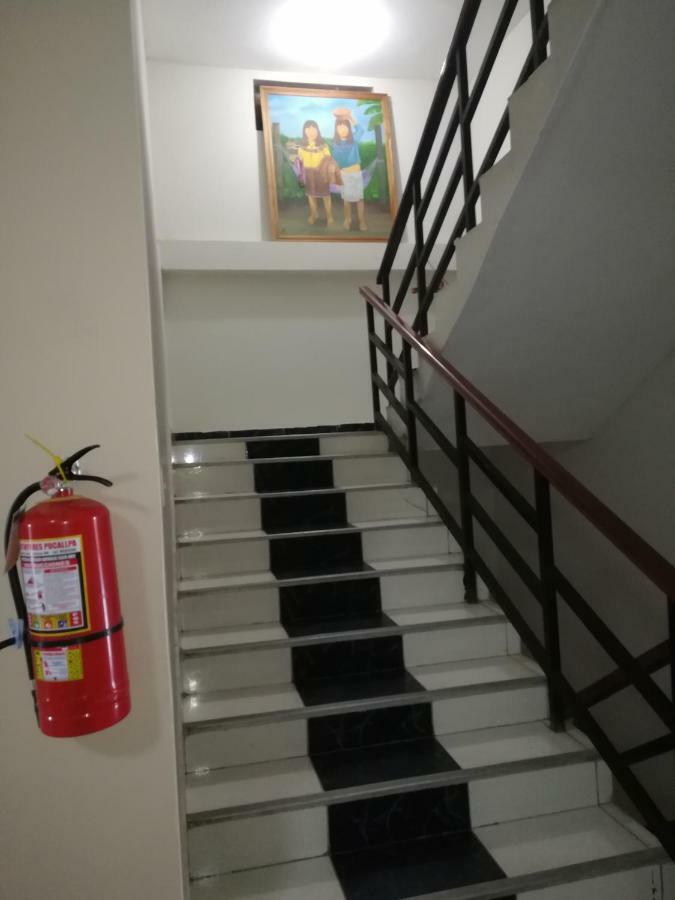 Hotel Hospedaje El Emperador Pucallpa Esterno foto